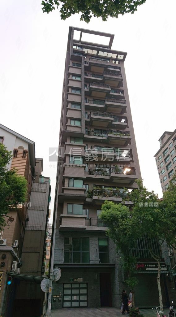 21行館社區外觀及周邊環境