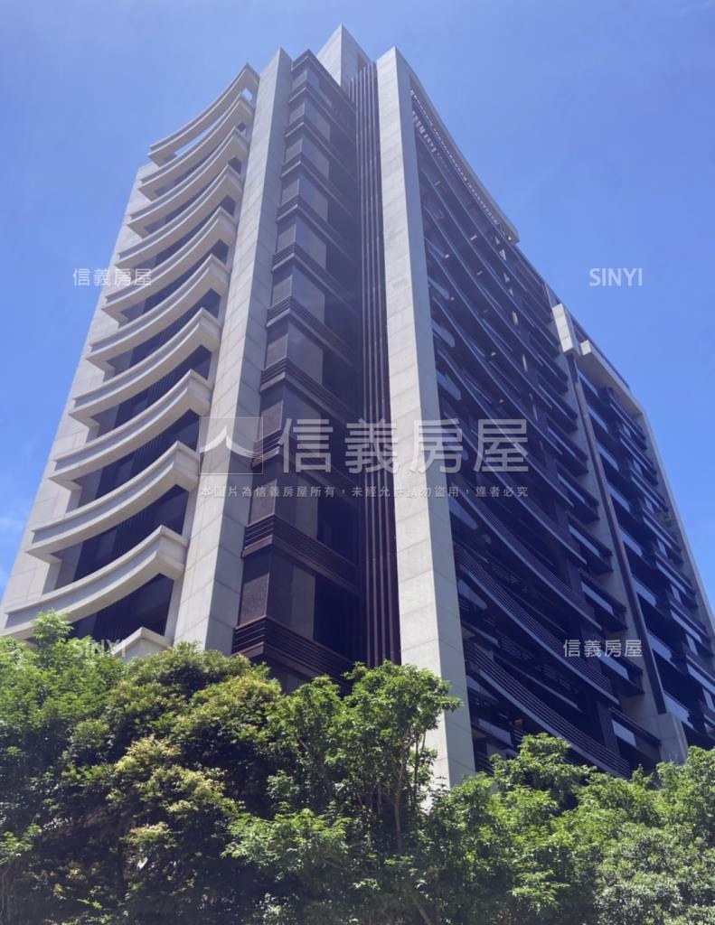 華爾道夫三期社區外觀及周邊環境
