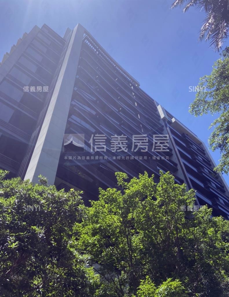 華爾道夫三期社區外觀及周邊環境