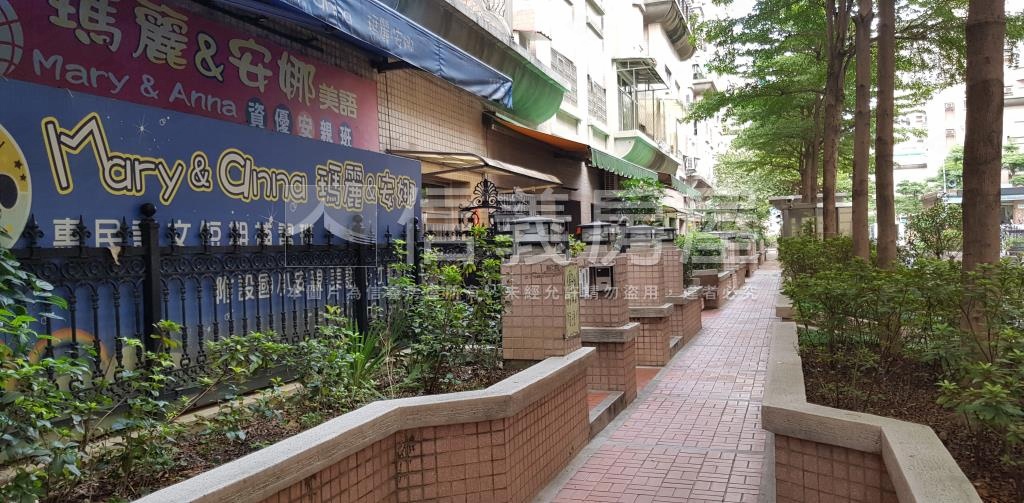 台北居易一期社區外觀及周邊環境