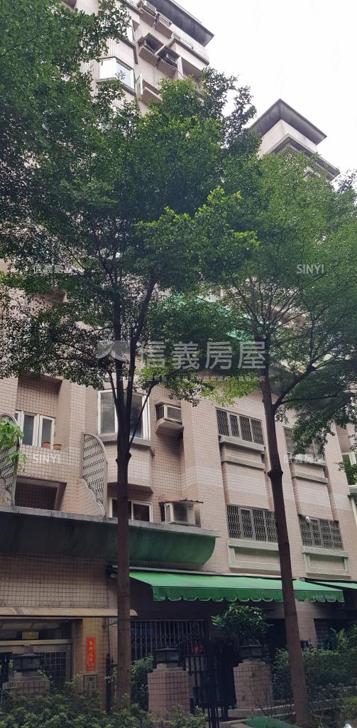 台北居易一期社區外觀及周邊環境