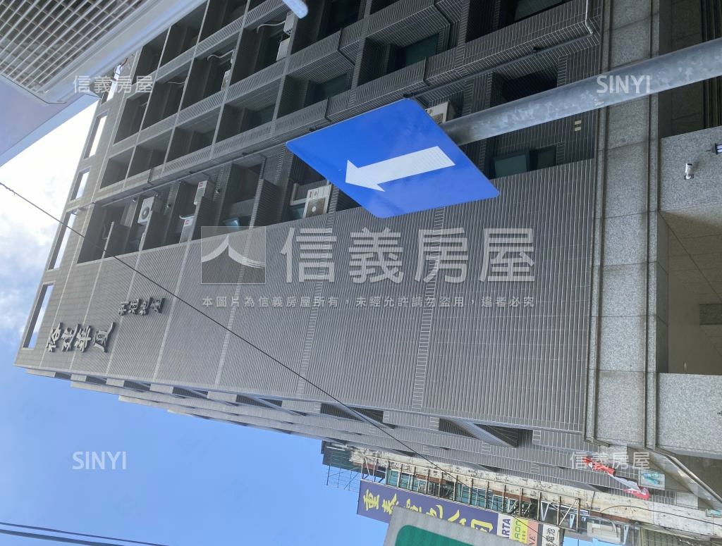 裕建華廈社區外觀及周邊環境