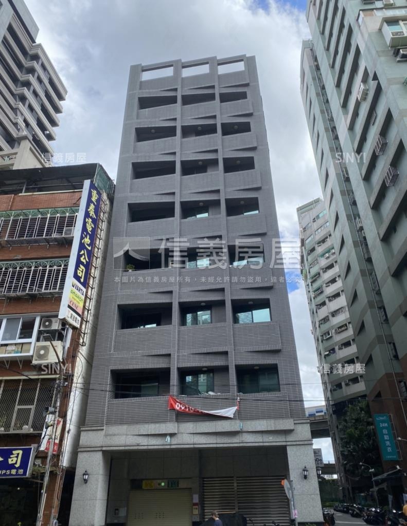 裕建華廈社區外觀及周邊環境