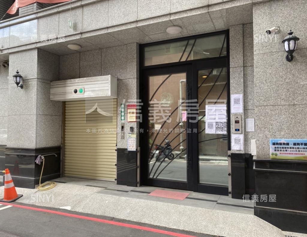 裕建華廈社區外觀及周邊環境