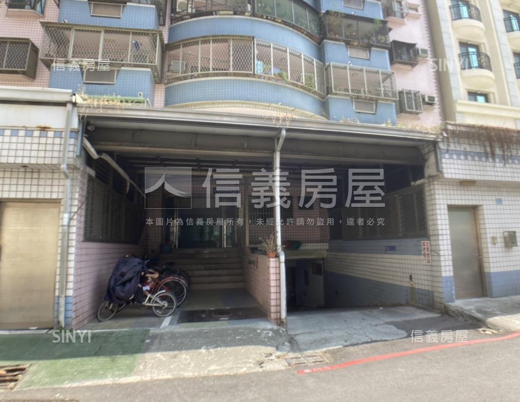 皇郡御花園社區外觀及周邊環境