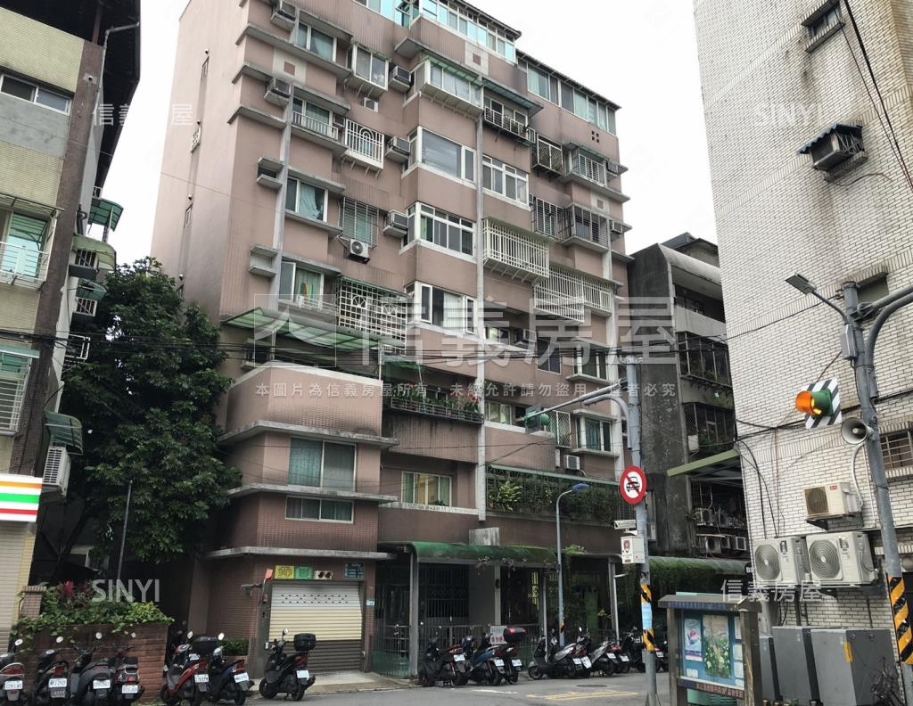 鼎鋒名門社區外觀及周邊環境