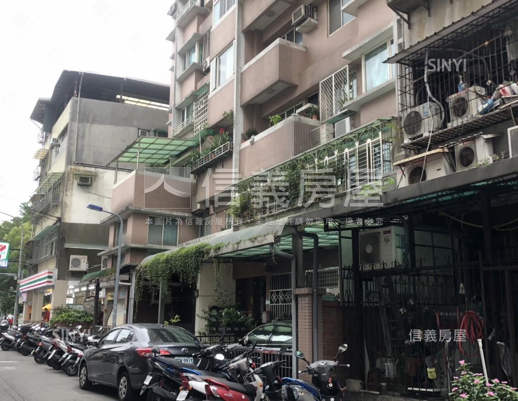 鼎鋒名門社區外觀及周邊環境
