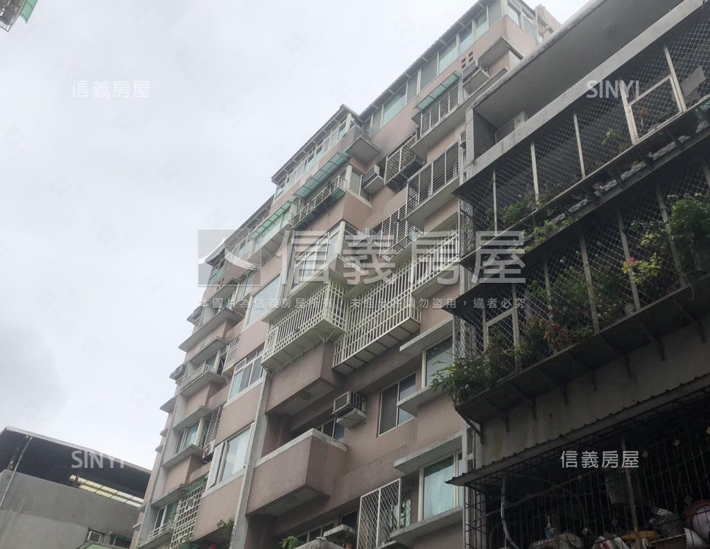 鼎鋒名門社區外觀及周邊環境