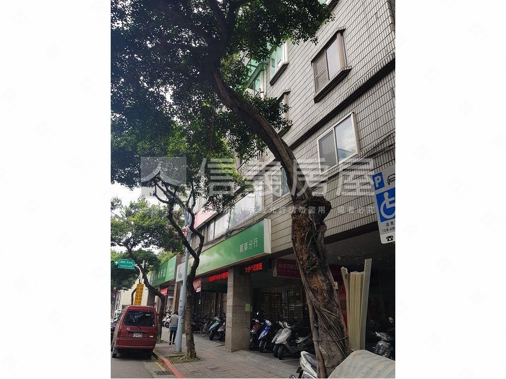 富邑大樓社區外觀及周邊環境