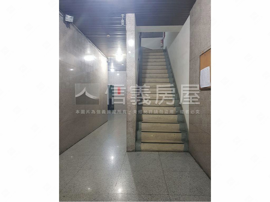 富邑大樓社區外觀及周邊環境