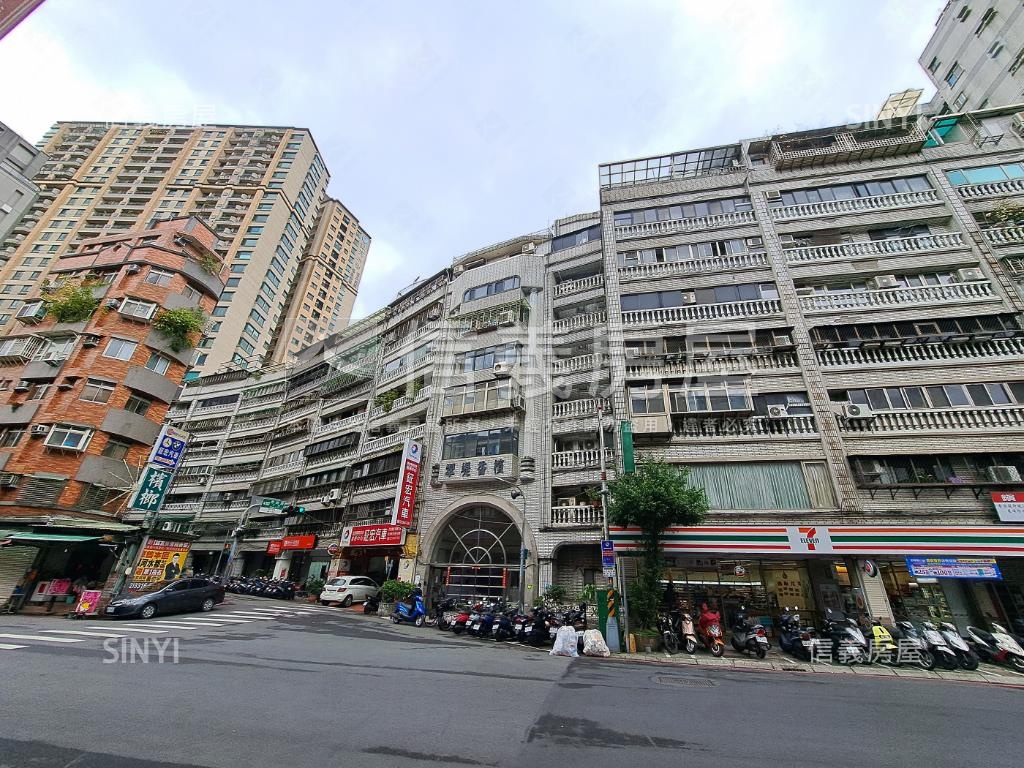 翠堤香檳社區外觀及周邊環境
