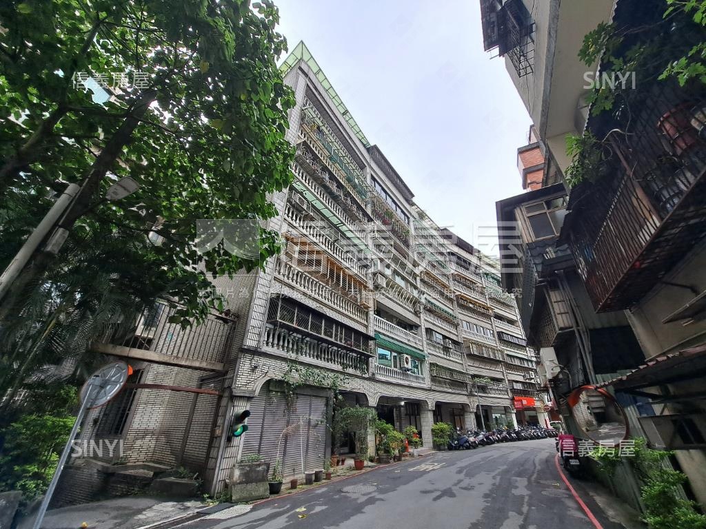 翠堤香檳社區外觀及周邊環境