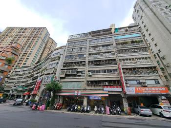 翠堤香檳