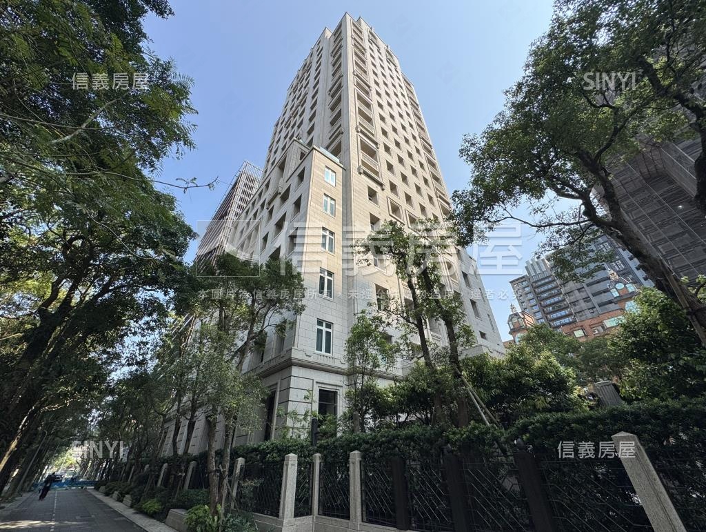 文心信義社區外觀及周邊環境