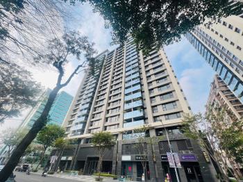 國泰Double A馥建築