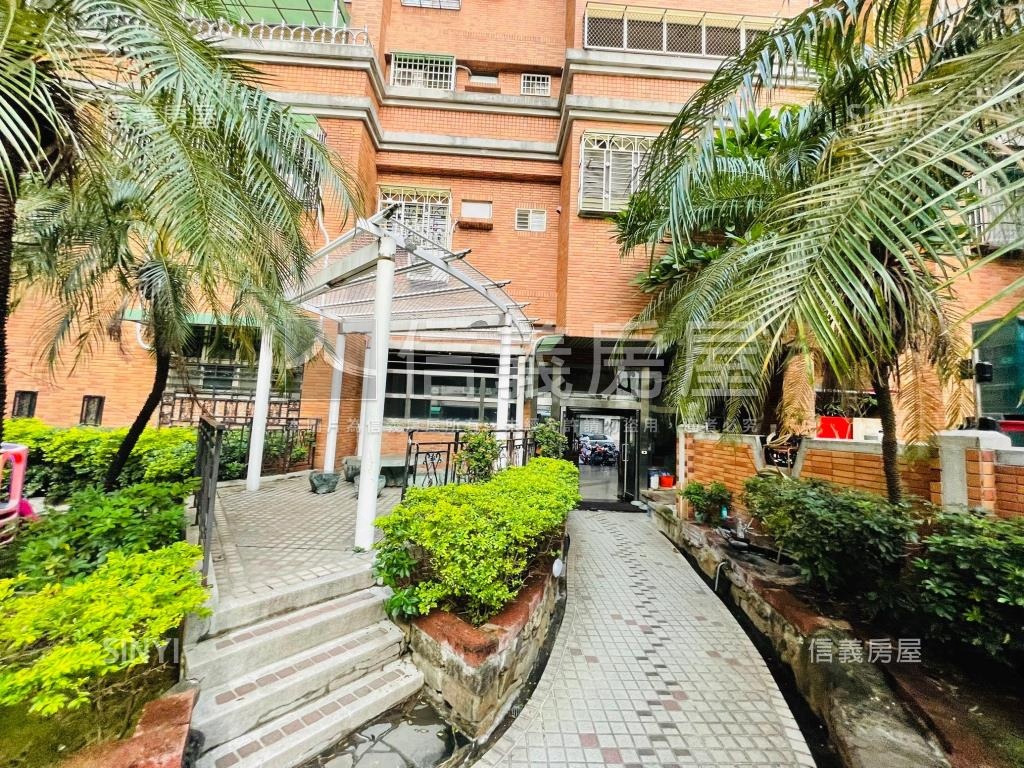 皇苑康乃爾社區外觀及周邊環境