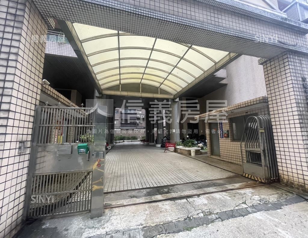 帝王璇宮社區外觀及周邊環境