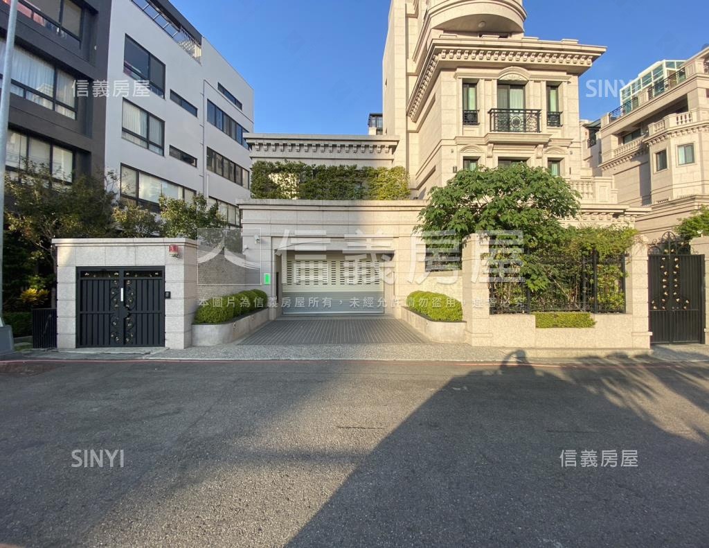 沃里克社區外觀及周邊環境