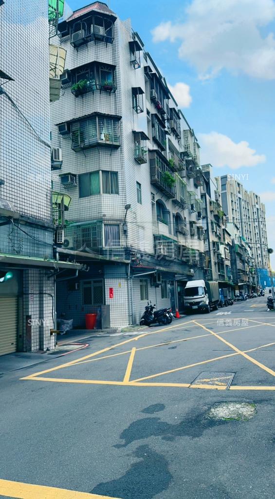 青雲雅築社區外觀及周邊環境