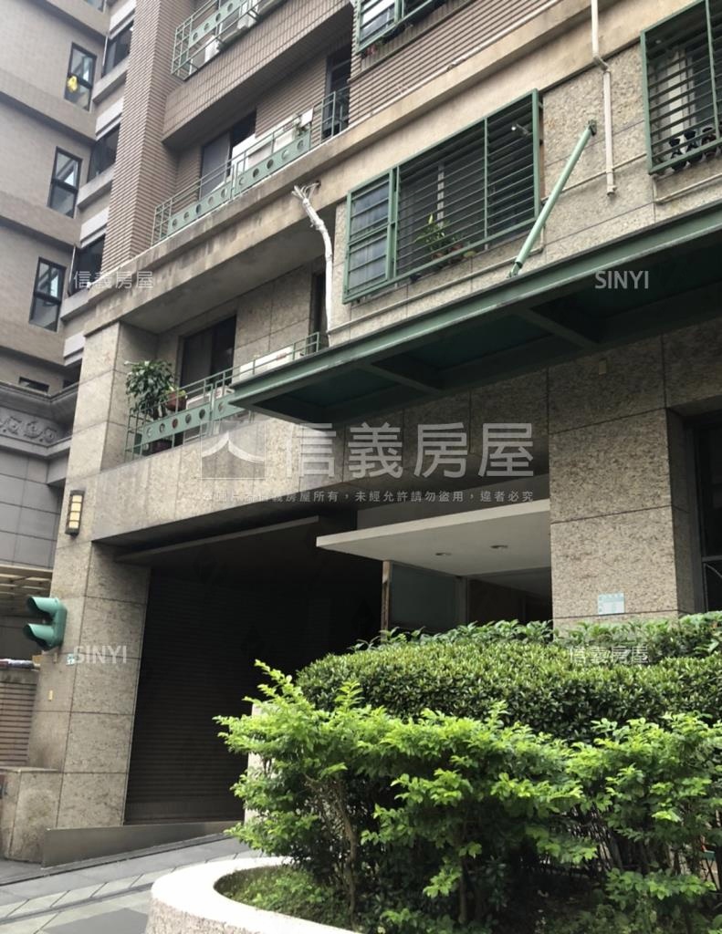 博覽家六期-B區社區外觀及周邊環境