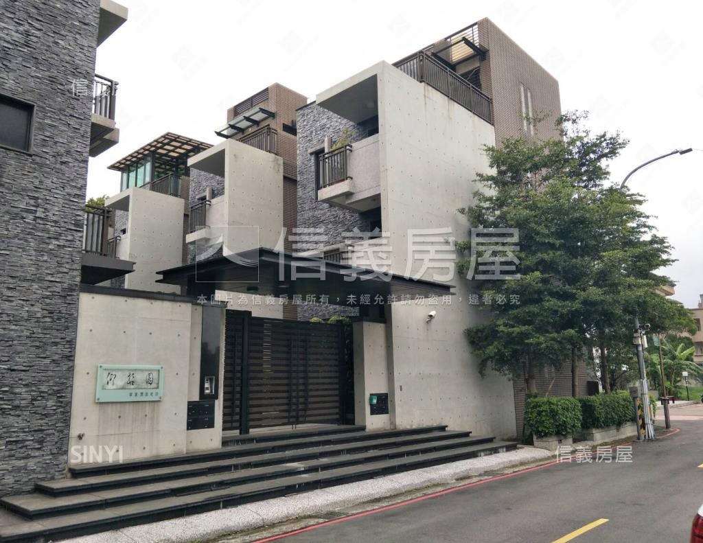 仰哲園社區外觀及周邊環境