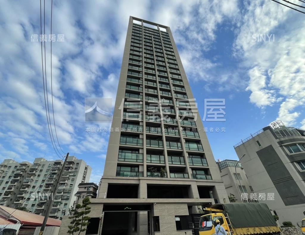 鼎峰社區外觀及周邊環境