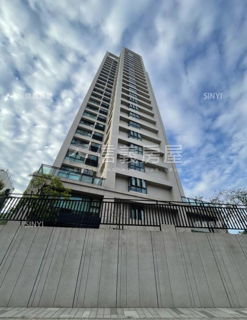 鼎峰社區外觀及周邊環境