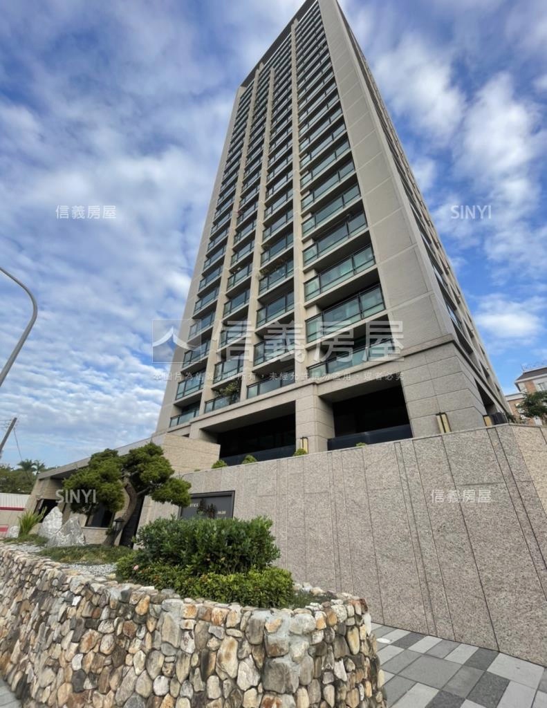 鼎峰社區外觀及周邊環境