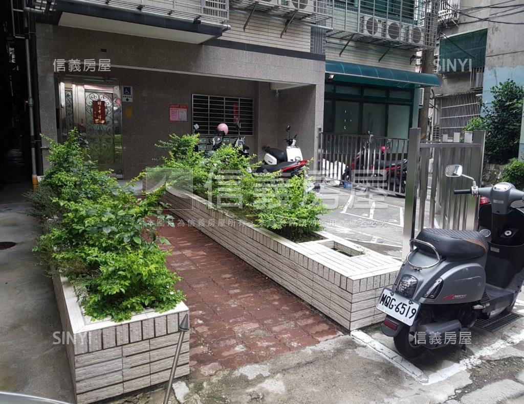 凱旋門社區外觀及周邊環境