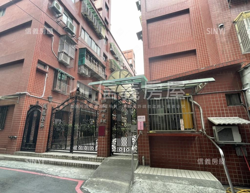 城龍登科社區外觀及周邊環境