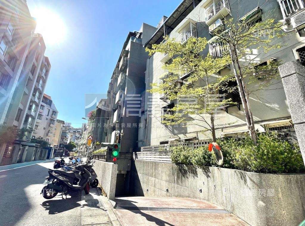 政大華府社區外觀及周邊環境