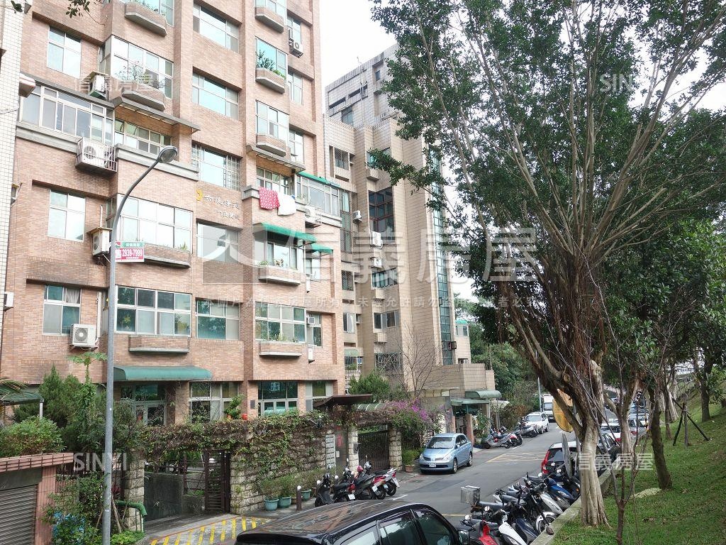 六德淨苑社區外觀及周邊環境