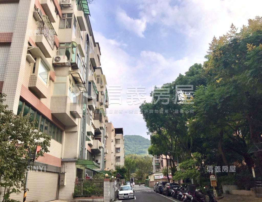 彩虹麗園社區外觀及周邊環境