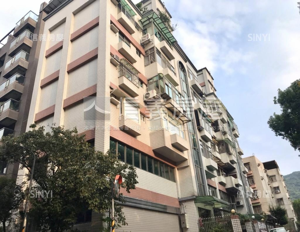 彩虹麗園社區外觀及周邊環境