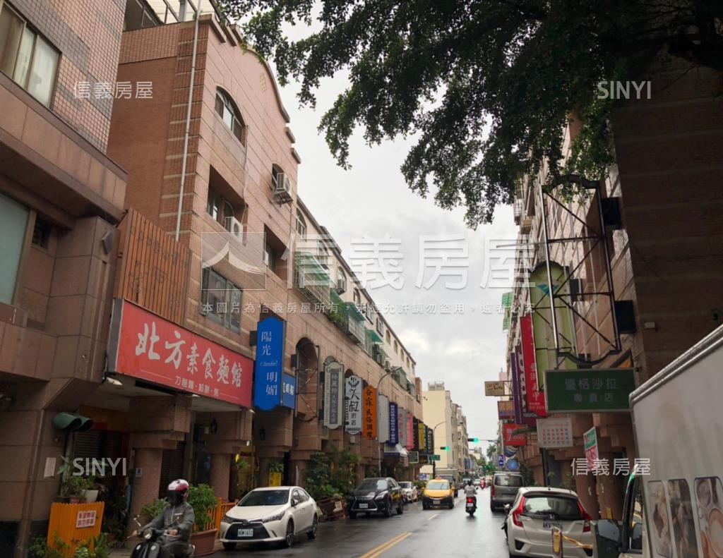 惠宇梅亭街透天社區外觀及周邊環境