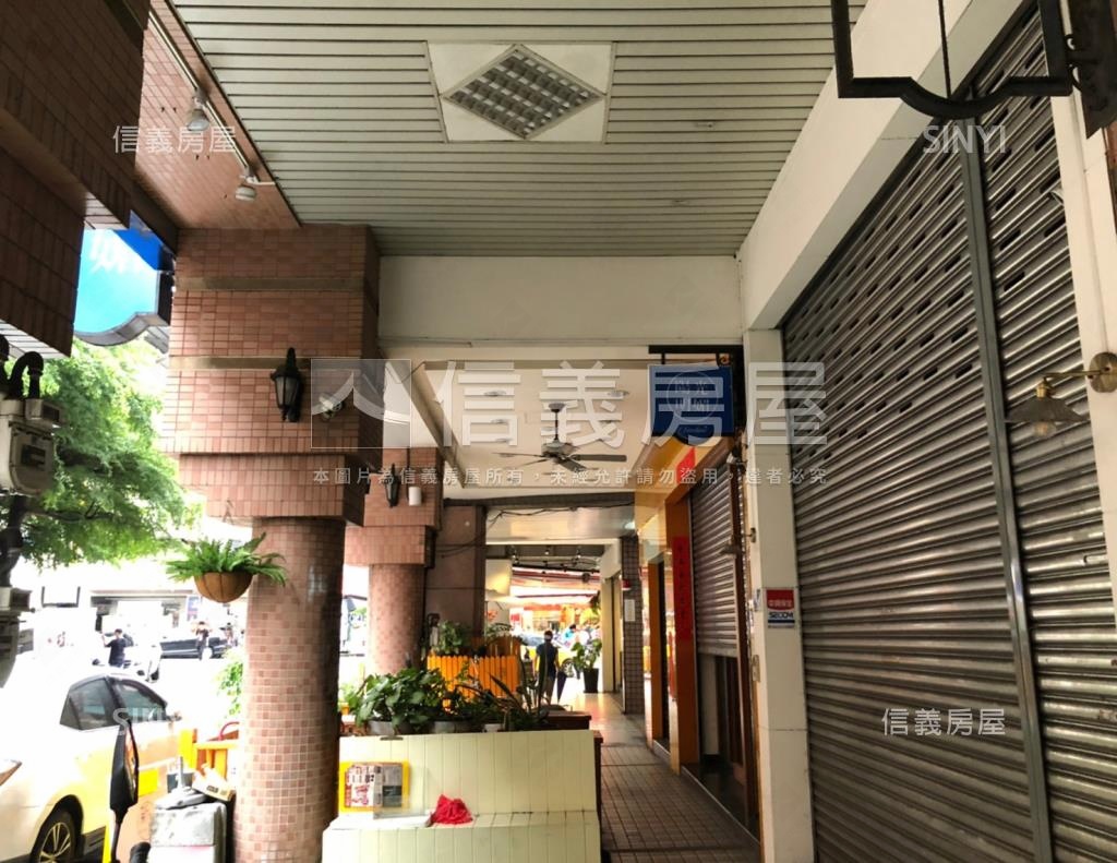惠宇梅亭街透天社區外觀及周邊環境