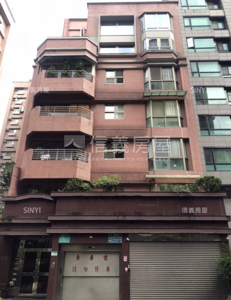 邑品社區外觀及周邊環境