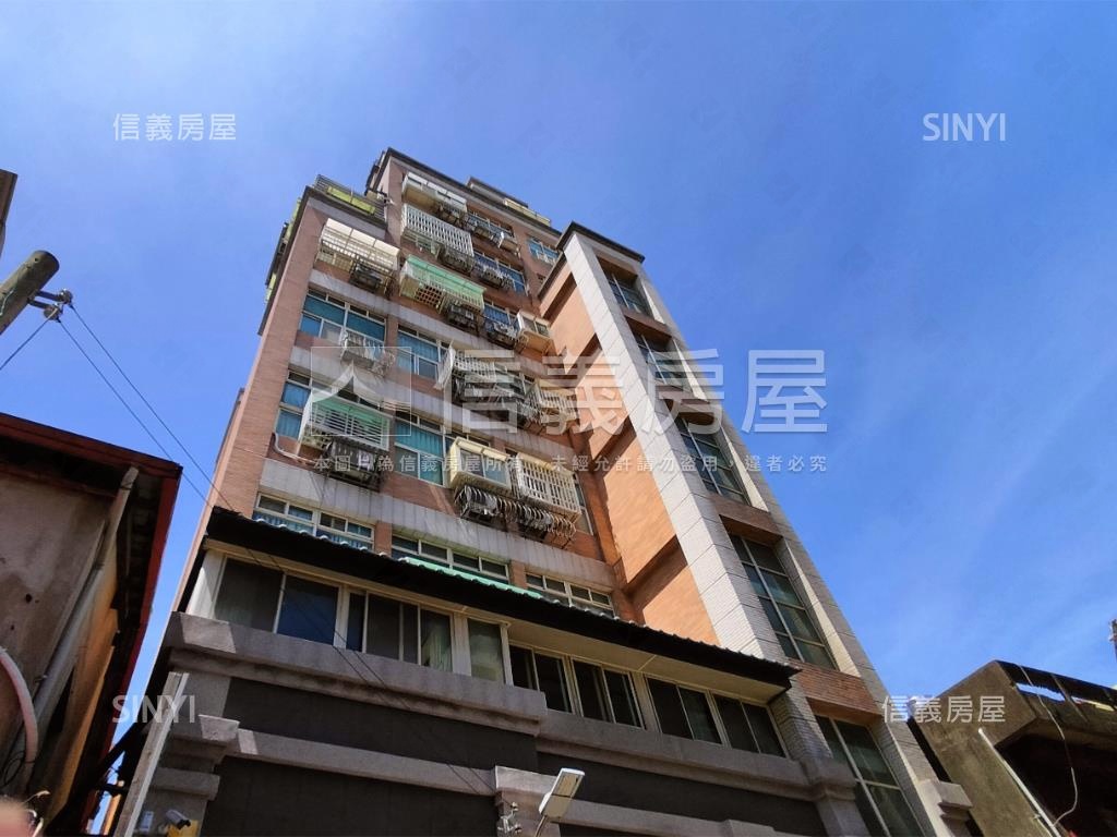 亞曼尼社區外觀及周邊環境