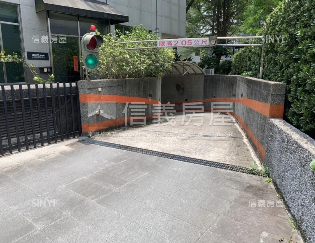 大直商務中心社區外觀及周邊環境
