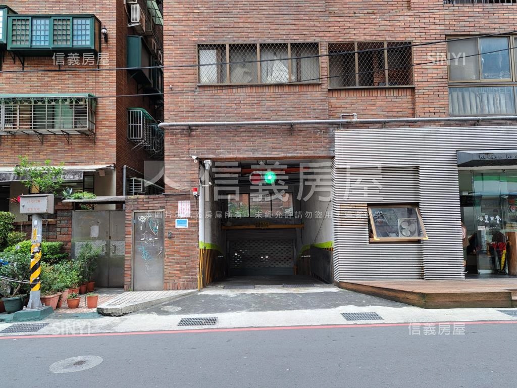 中安大樓社區外觀及周邊環境