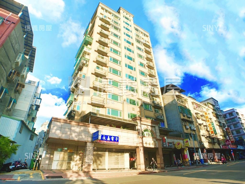 青雲首府社區外觀及周邊環境