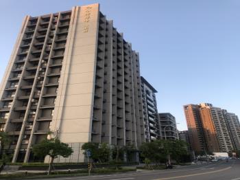 全坤尊峰-公園館