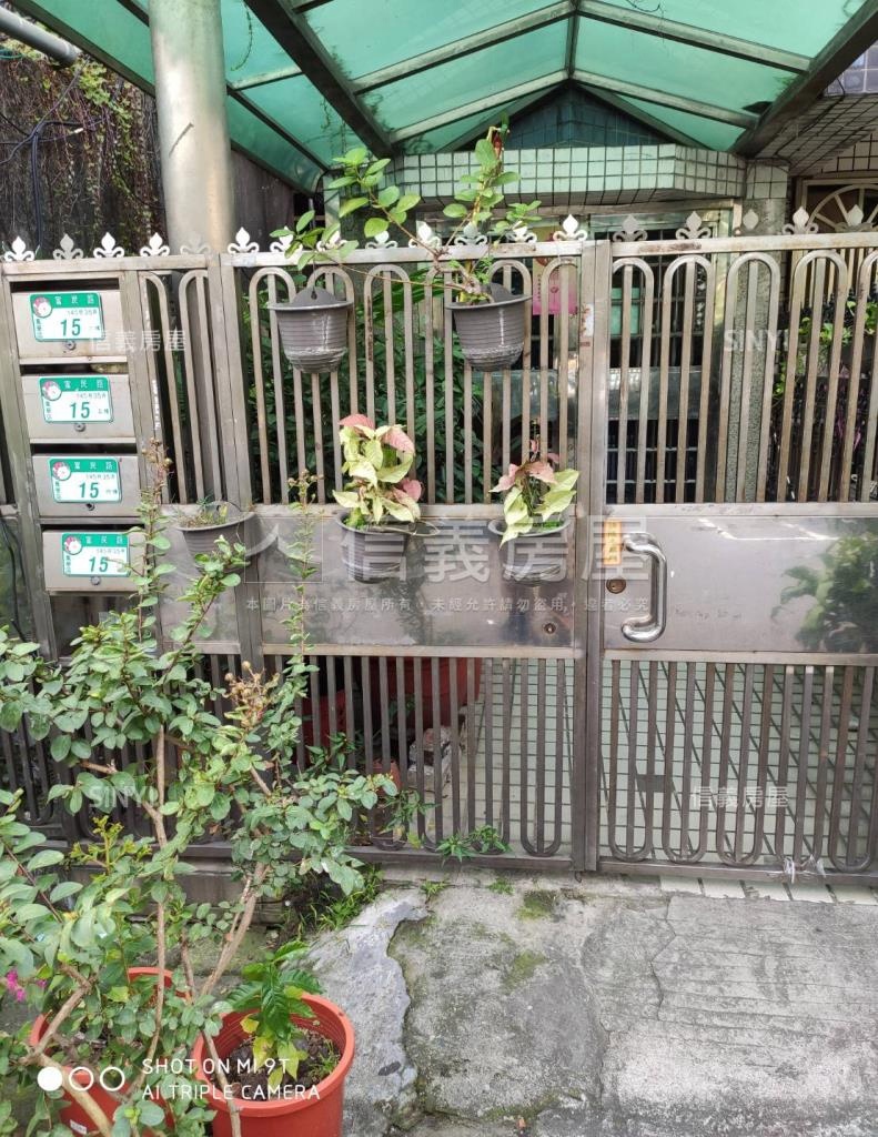 富民路145巷35弄15號華廈社區外觀及周邊環境