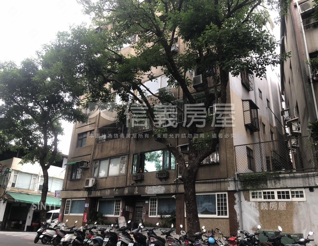 環河南路三段79號華廈社區外觀及周邊環境