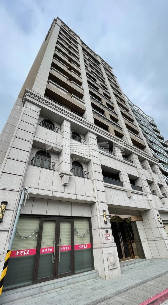金河富居社區外觀及周邊環境