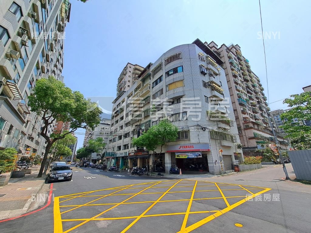 國泰富貴世家G棟社區外觀及周邊環境