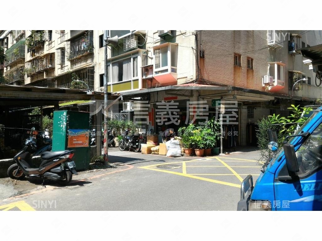新紫金城社區外觀及周邊環境