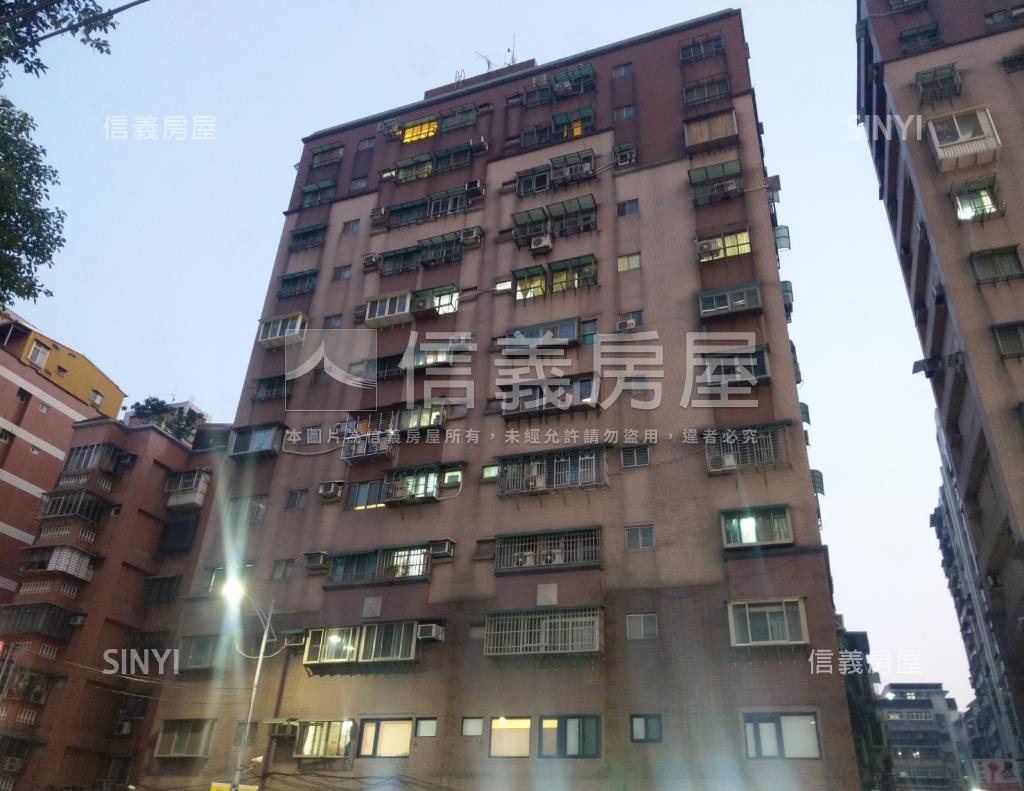 中華大都心(B)觀喜親家社區外觀及周邊環境