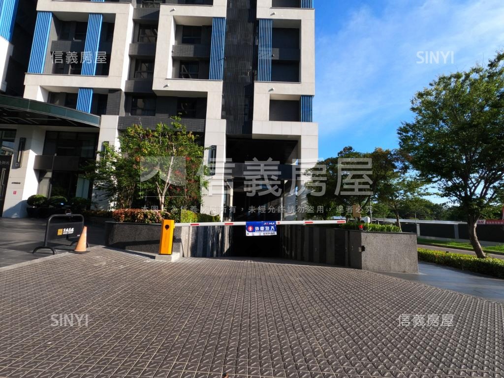 上新光社區外觀及周邊環境