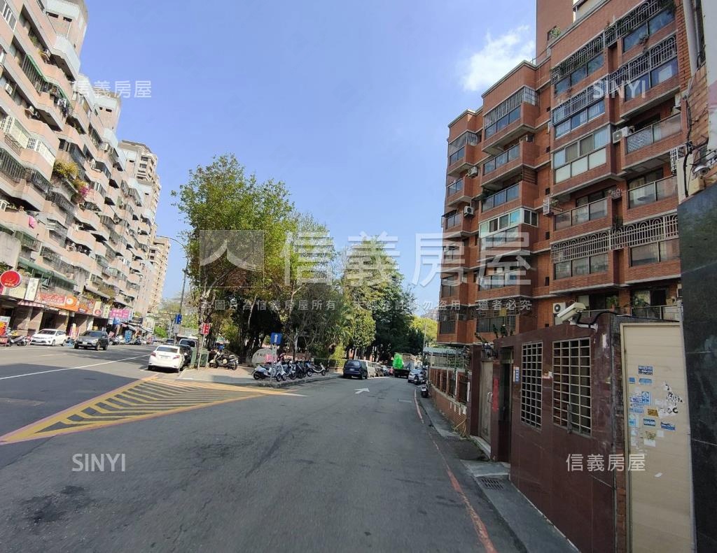 擁翠大樓社區外觀及周邊環境